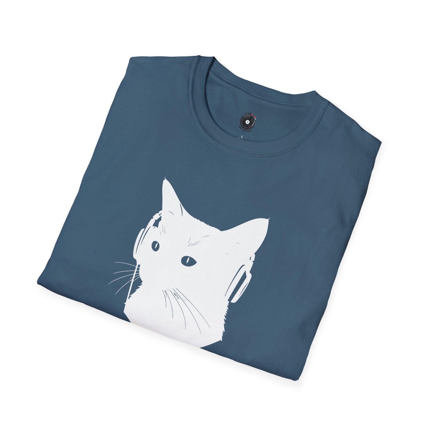 silhouette of kitten wearing headphones